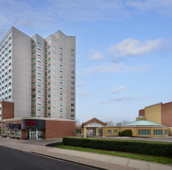 Niagara Fallsview Hotel &amp; Suites